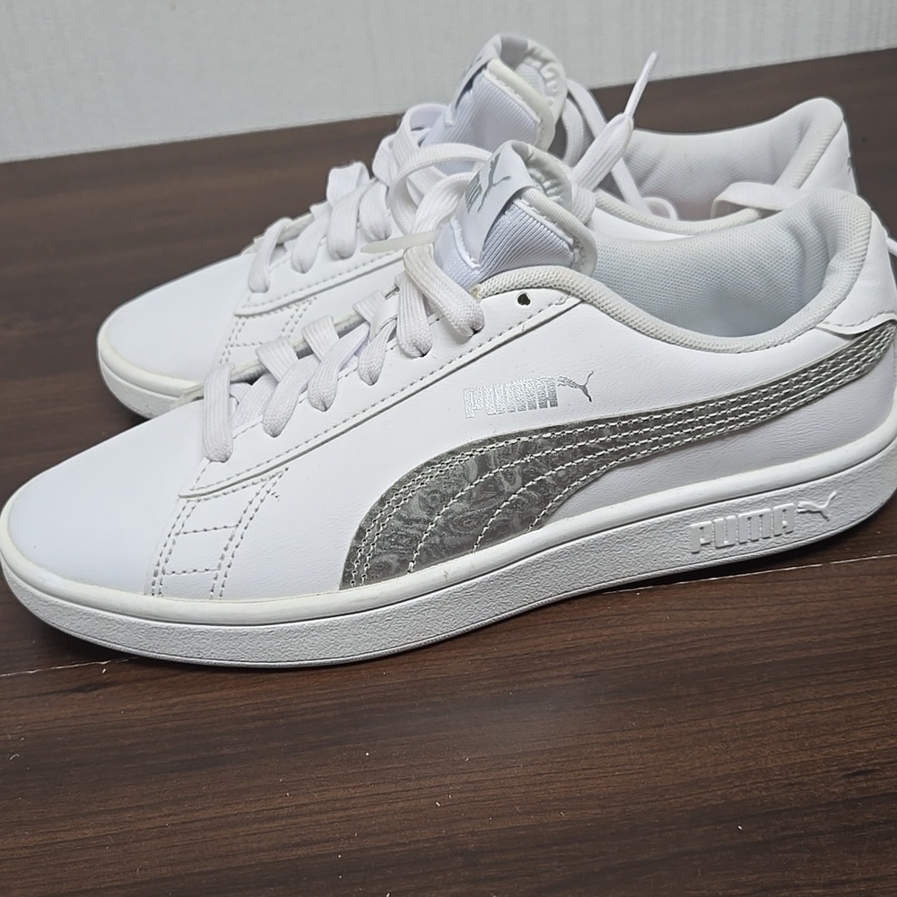 Puma Size 4.5 White Silver Sneakers - Picture 2 of 8